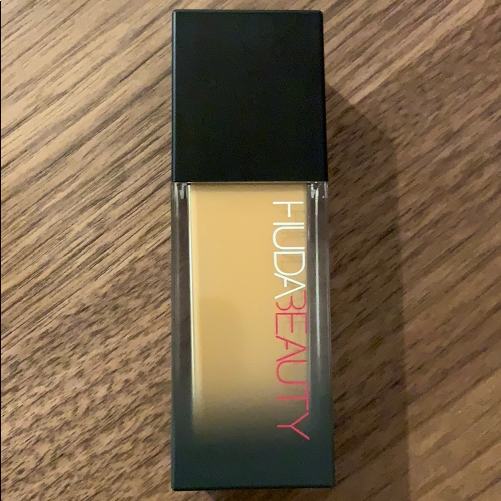 Huda Beauty Tres Leches 320G